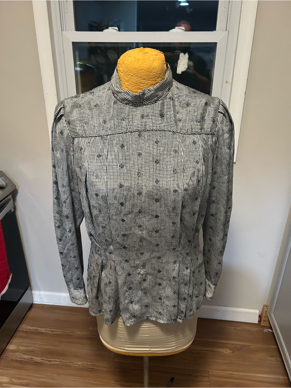 Vintage High-Neck Black and White Printed Women's Blouse Size 6